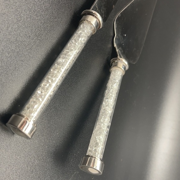 ZGALLERIE silver diamond cake knife and server. - Picture 6 of 7